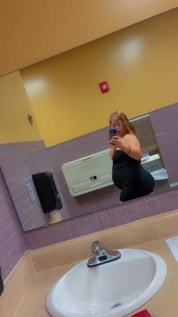 Luvbug, 26  female escort, Gadsden
